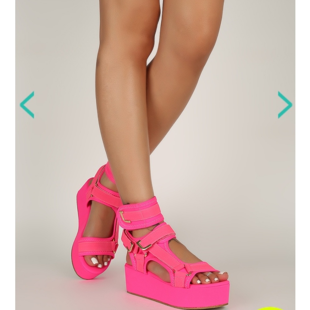 Neon pink flatform sandals